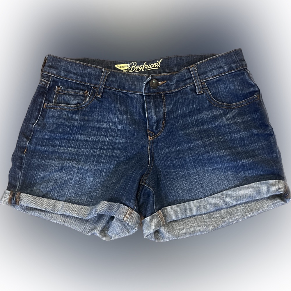 Old Navy 3” Boyfriend Denim Short Size 2